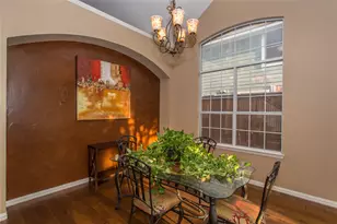 5704 Windmere Ln, Haltom City, TX 76137 - Photo 4