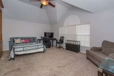 5704 Windmere Lane, Haltom City, TX 76137 - Photo 18