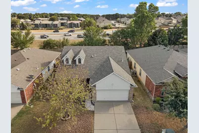 7448 Maroon Drive, Fort Worth, TX 76120 - Photo 4