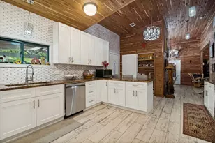 14601 Hyde Away Ln, Mabank, TX 75147 - Photo 6