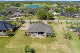 5609 Flagstick Dr, Granbury, TX 76049 - Photo 38