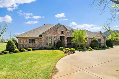 5609 Flagstick Drive, Granbury, TX 76049 - Photo 4