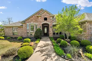 5609 Flagstick Dr, Granbury, TX 76049 - Photo 1