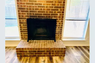 2305 Kingsford Court, Arlington, TX 76017 - Photo 6