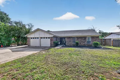 6724 Bartay Drive, North Richland Hills, TX 76182 - Photo 2