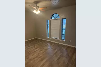 10633 Flamewood Drive, Fort Worth, TX 76140 - Photo 14