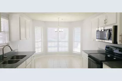 7004 Snowivy Court, Arlington, TX 76001 - Photo 6