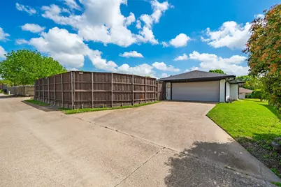 2760 N Hillbrier Circle, Plano, TX 75075 - Photo 36