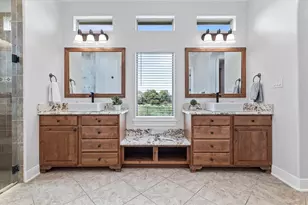 402 N Pkwy Dr, Alvarado, TX 76009 - Photo 10
