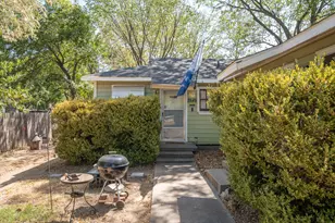2849 Handley Dr, Fort Worth, TX 76112 - Photo 4