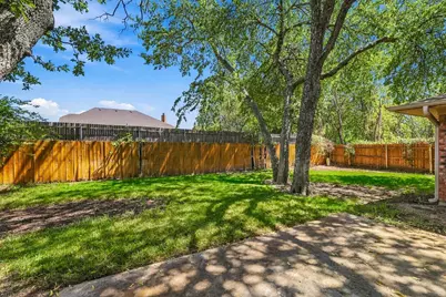 2724 Meadow Green, Bedford, TX 76021 - Photo 22