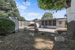 1809 Anderson St, Irving, TX 75062 - Photo 20
