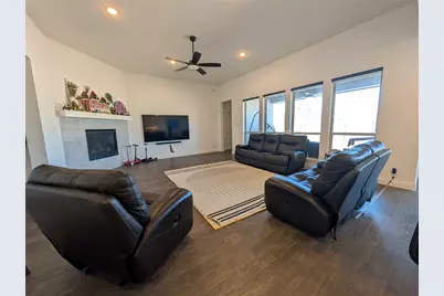 425 Sunnyridge Lane, Little Elm, TX 76227 - Photo 2