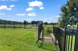 1217 Crown Valley Dr, Weatherford, TX 76087 - Photo 38