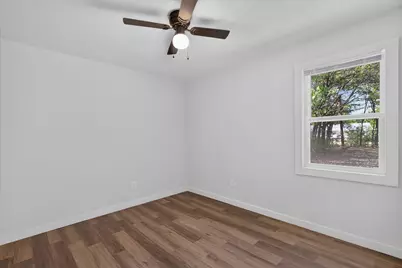 537 NW King Street, Burleson, TX 76028 - Photo 18