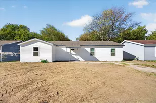 537 NW King St, Burleson, TX 76028 - Photo 1