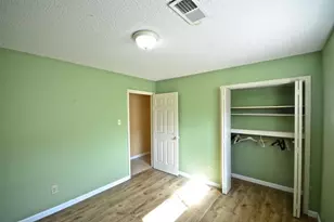 5951 Lattimer Dr, Houston, TX 77035 - Photo 30