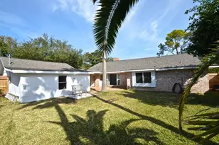 5951 Lattimer Dr, Houston, TX 77035 - Photo 6
