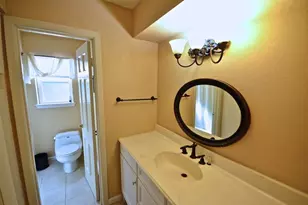5951 Lattimer Dr, Houston, TX 77035 - Photo 32