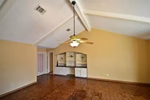 5951 Lattimer Dr, Houston, TX 77035 - Photo 18