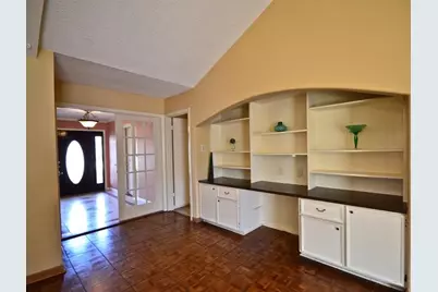 5951 Lattimer Drive, Houston, TX 77035 - Photo 14