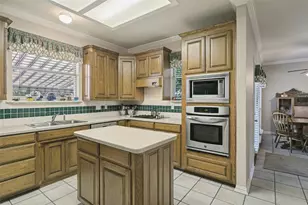 1814 Woodridge Dr, Arlington, TX 76013 - Photo 12