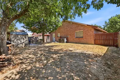 4704 Lizzy Drive, Dallas, TX 75211 - Photo 26