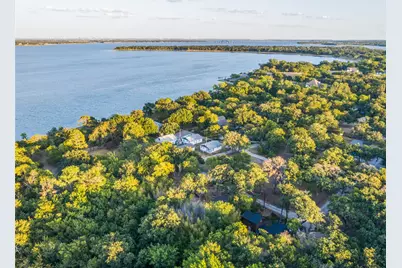201 E 9th Street, Shady Shores, TX 76208 - Photo 28