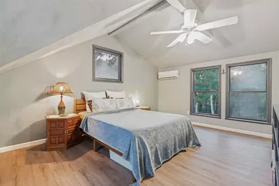 201 E 9th Street, Shady Shores, TX 76208 - Photo 22