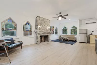 201 E 9th Street, Shady Shores, TX 76208 - Photo 8