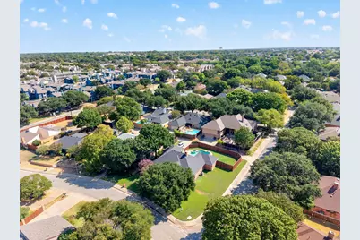 12324 Creekspan Drive, Dallas, TX 75243 - Photo 32