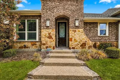405 Sir Torin Lane, Lewisville, TX 75056 - Photo 4