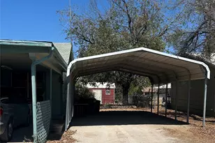 412 Harrison Ave, Newcastle, TX 76372 - Photo 2