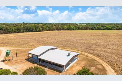 2078 Farm Road 2122, Roxton, TX 75477 - Photo 4