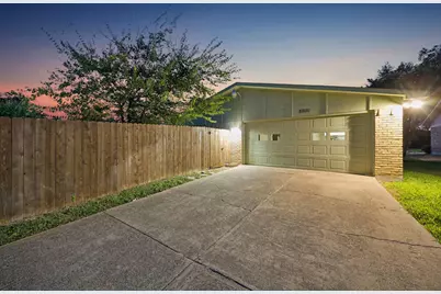 8502 Baumgarten Drive, Dallas, TX 75228 - Photo 14