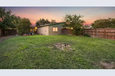 8502 Baumgarten Drive, Dallas, TX 75228 - Photo 18