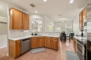 8404 Island Ct, Fort Worth, TX 76137 - Photo 6