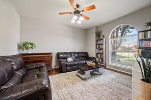 8404 Island Ct, Fort Worth, TX 76137 - Photo 4
