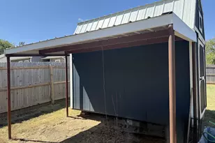 120 W Fairview St, Blossom, TX 75416 - Photo 22