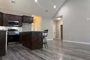 120 W Fairview St, Blossom, TX 75416 - Photo 8