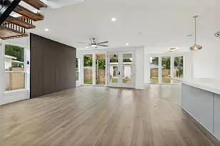 514 S Marlborough Ave, Dallas, TX 75208 - Photo 2