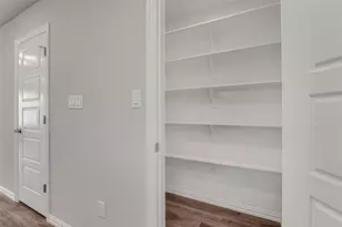 5836 Eastland St, Fort Worth, TX 76119 - Photo 22