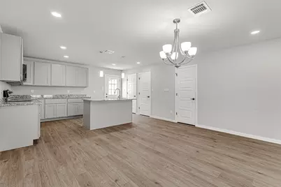5836 Eastland Street, Fort Worth, TX 76119 - Photo 2