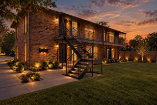 521 Hopkins St, Garland, TX 75040 - Photo 2