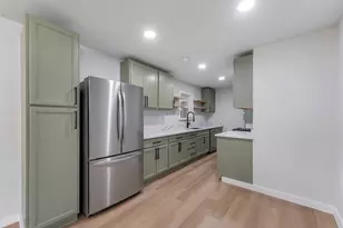 2122 Lemart St, Grand Prairie, TX 75051 - Photo 4
