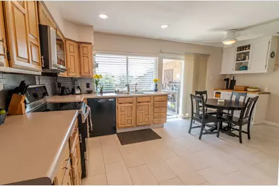 5209 Pruitt Drive, The Colony, TX 75056 - Photo 10