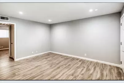 5708 Hudson Street #11, Dallas, TX 75206 - Photo 8