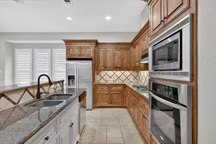 2024 S Hill Dr, Irving, TX 75038 - Photo 8