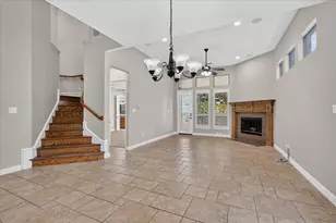 2024 S Hill Dr, Irving, TX 75038 - Photo 4