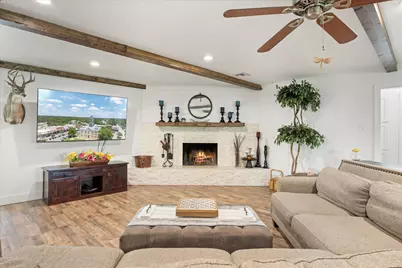 8513 Ravenswood Road, Granbury, TX 76049 - Photo 4